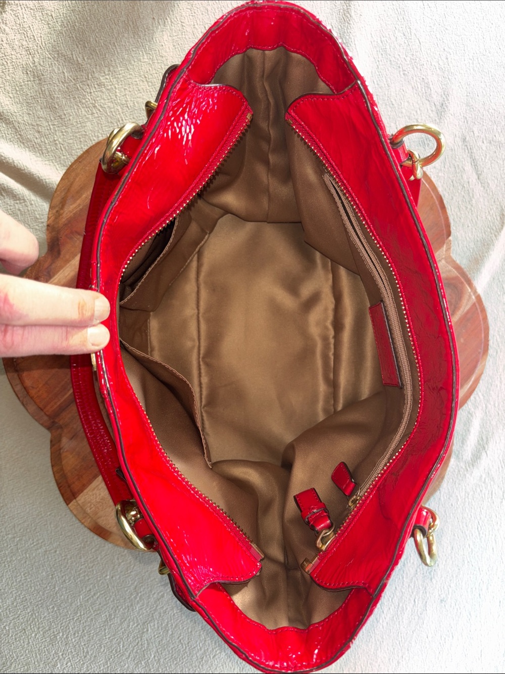 Coach‎ Madison Diagonal Pleated Patent Leather handbag in red - Picture 11 of 15